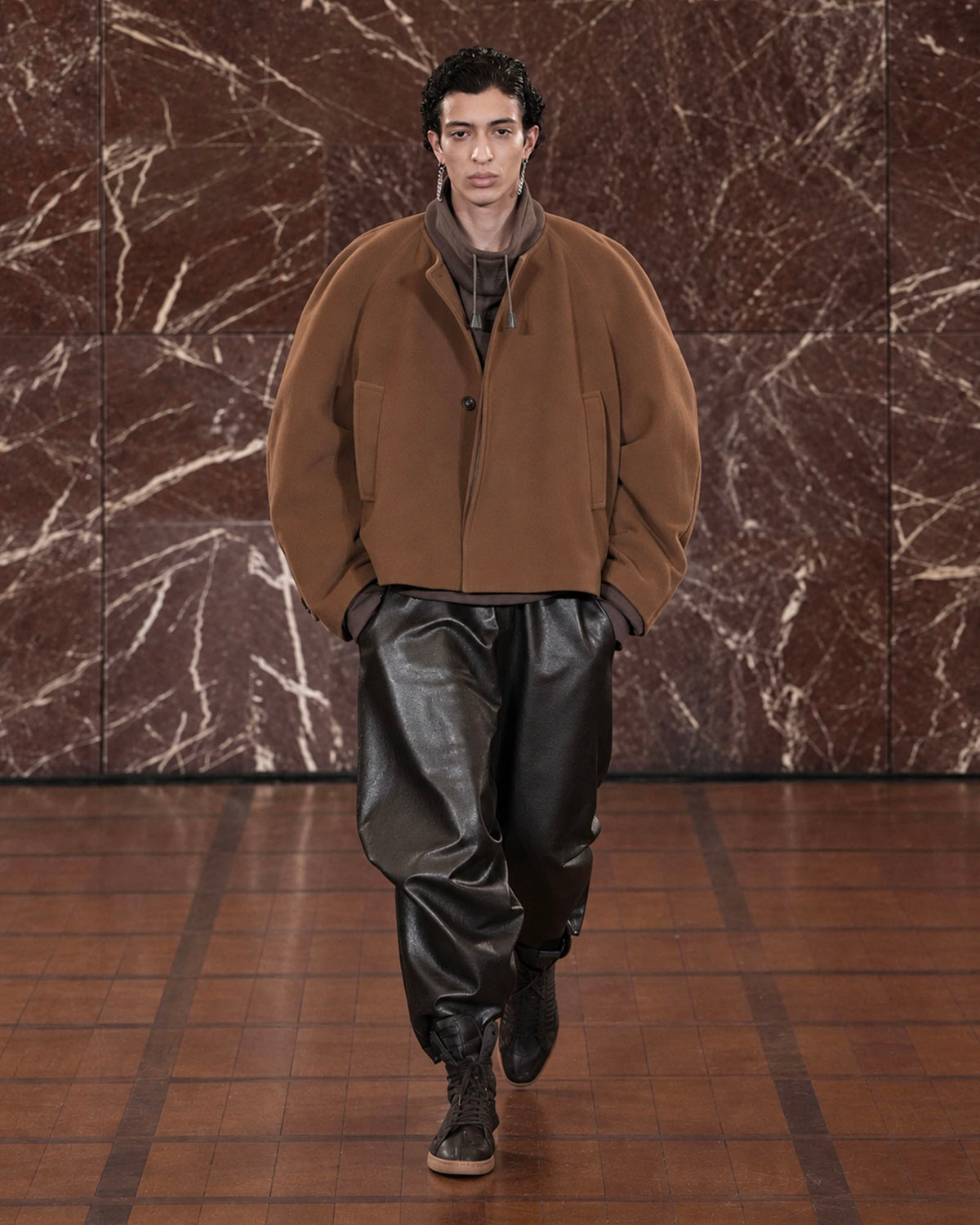 RAGLAN SHORT COAT