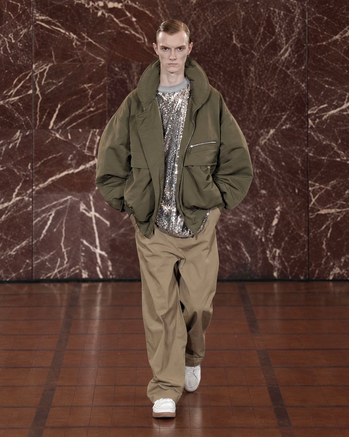 BOMBER JACKET