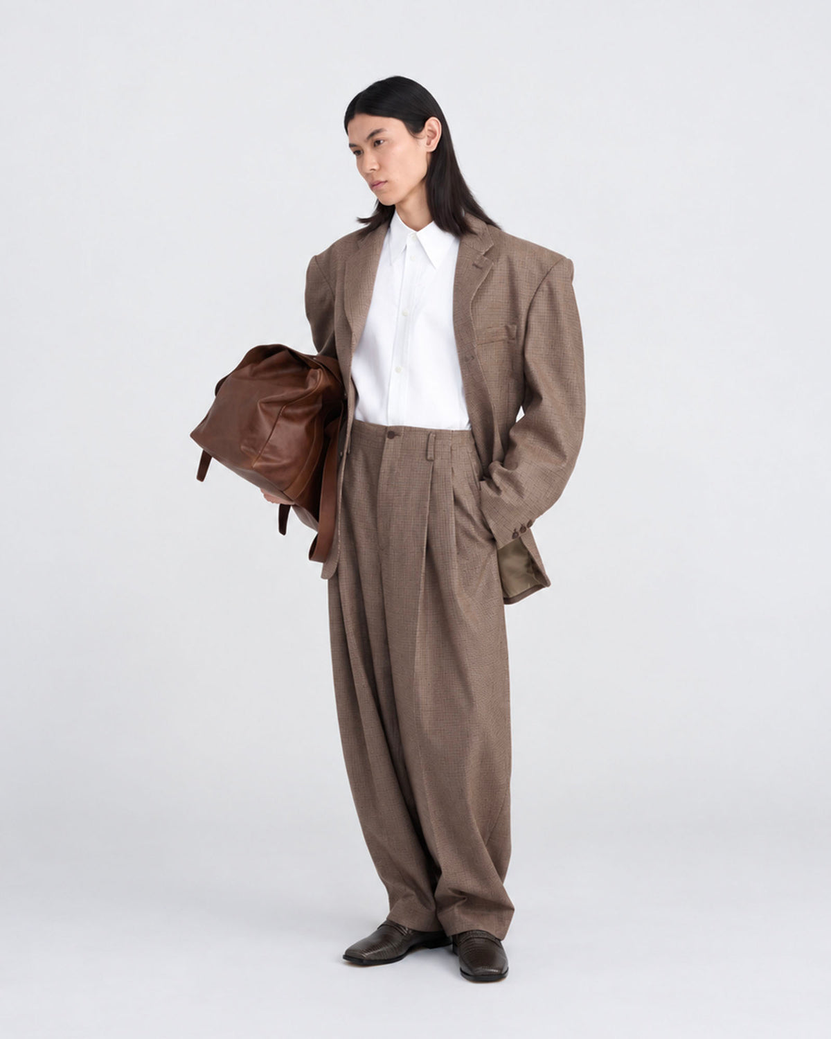 BROWN CHECK PLEATED PANTS