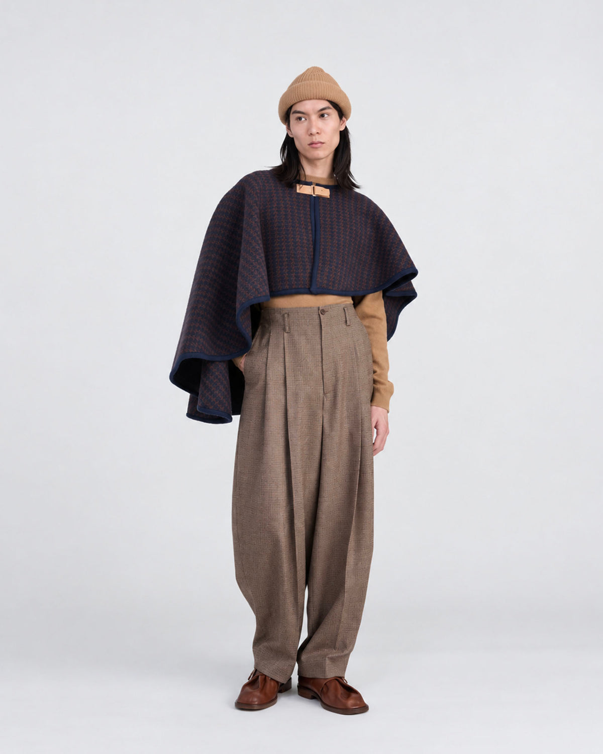 BROWN CHECK PLEATED PANTS