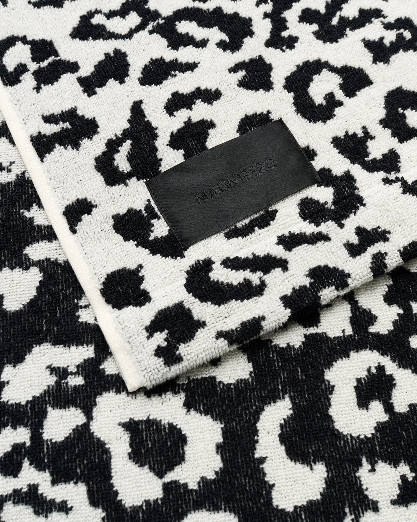 WILD HAND TOWEL