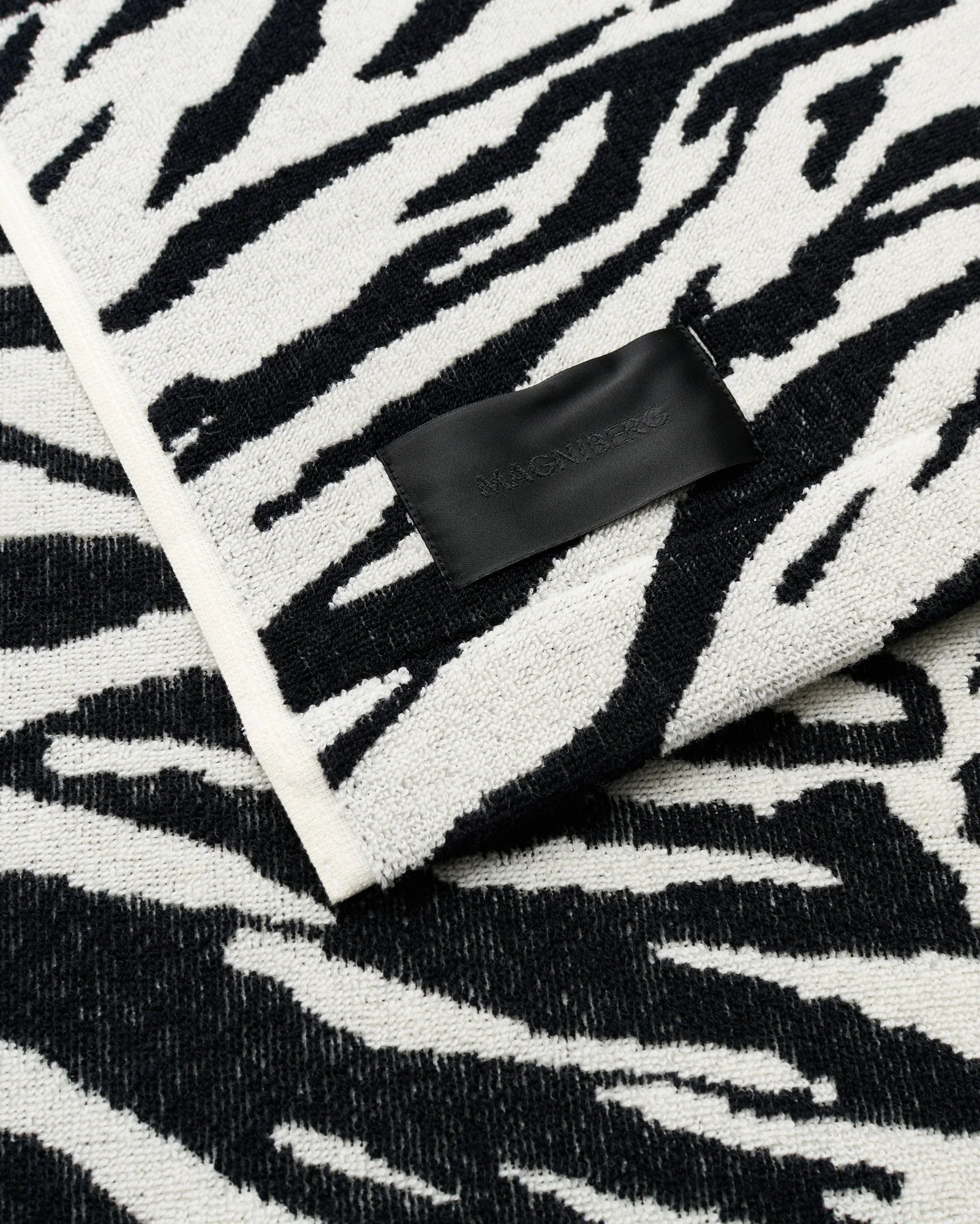WILD HAND TOWEL