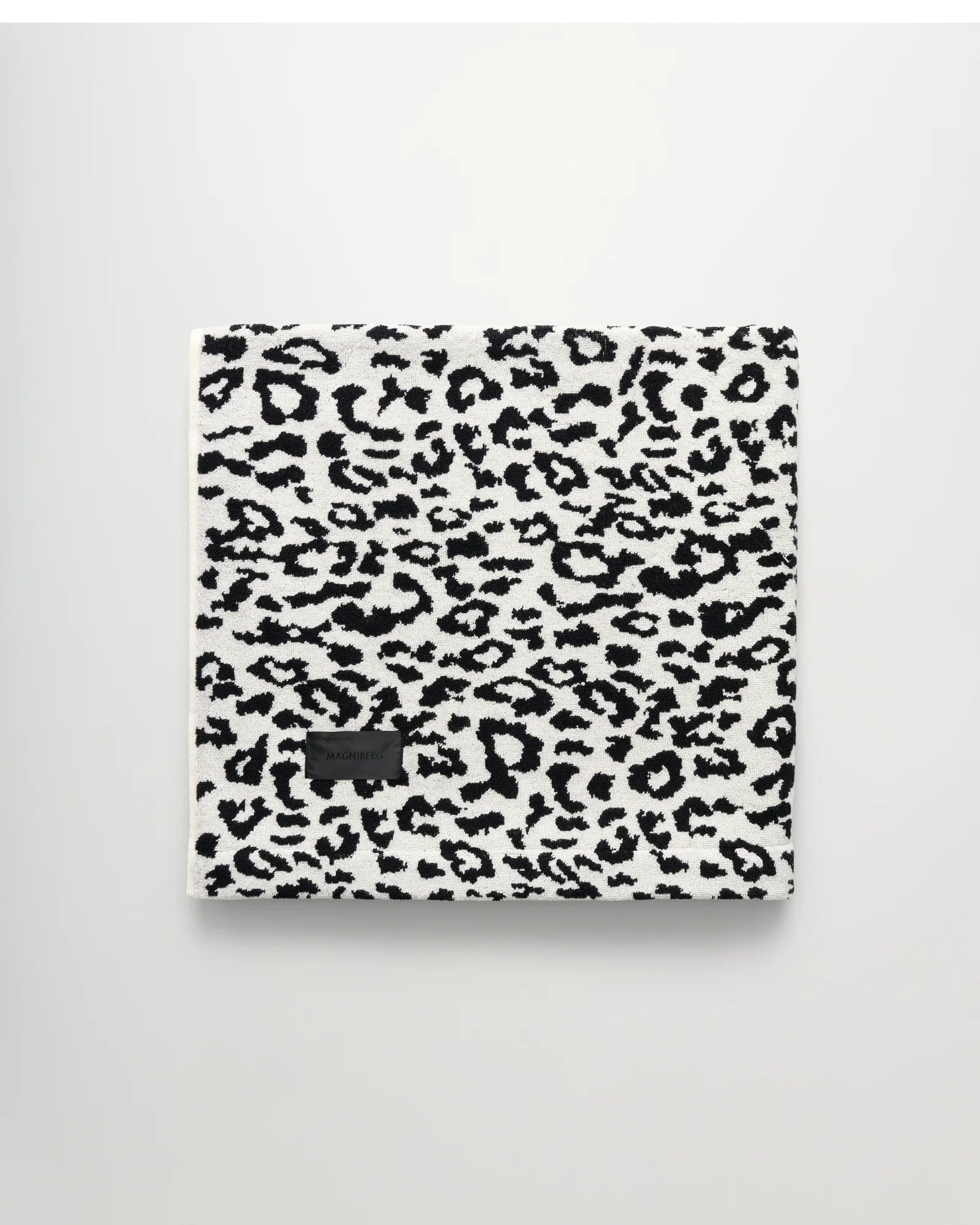 WILD BATH SHEET