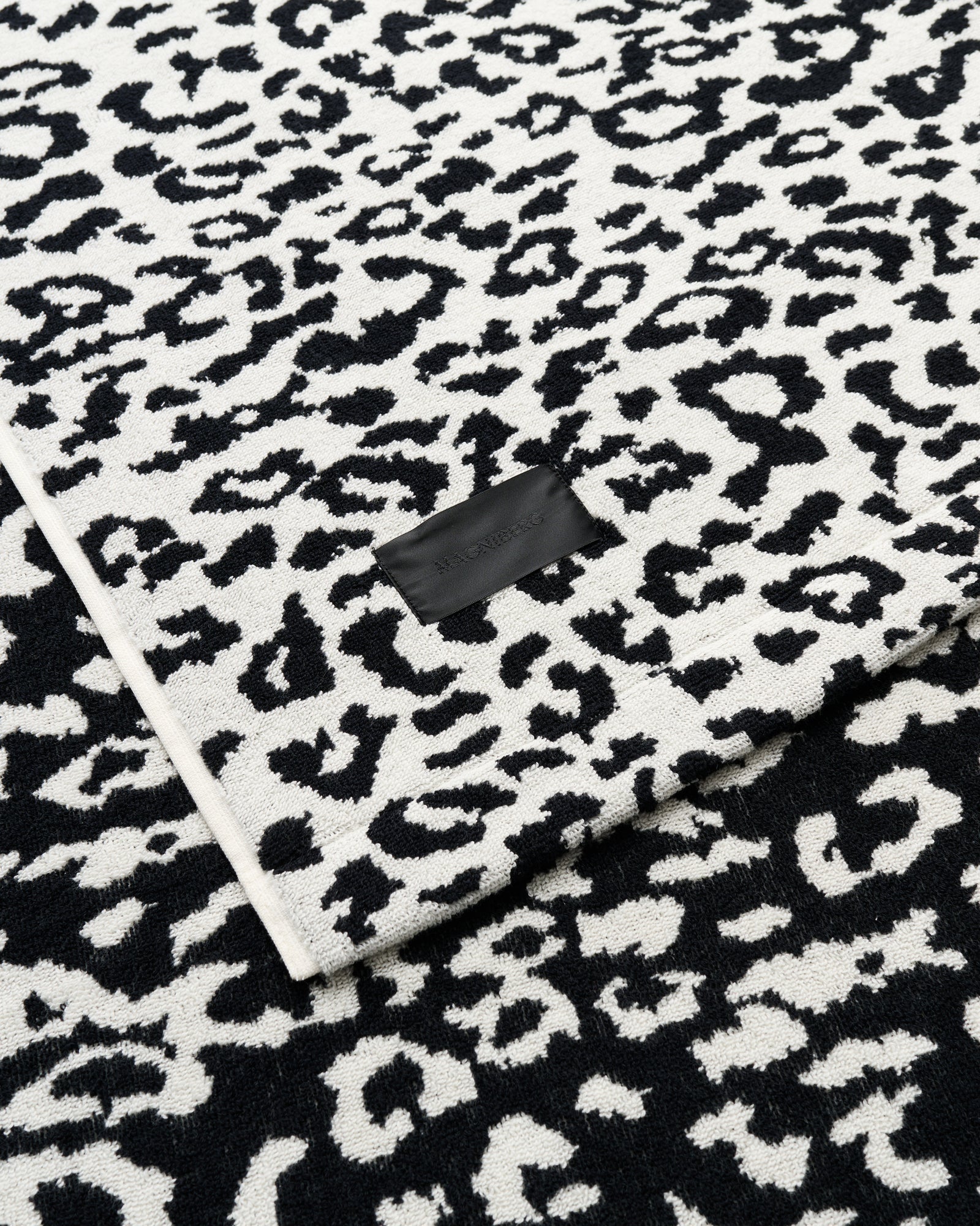 WILD BATH SHEET