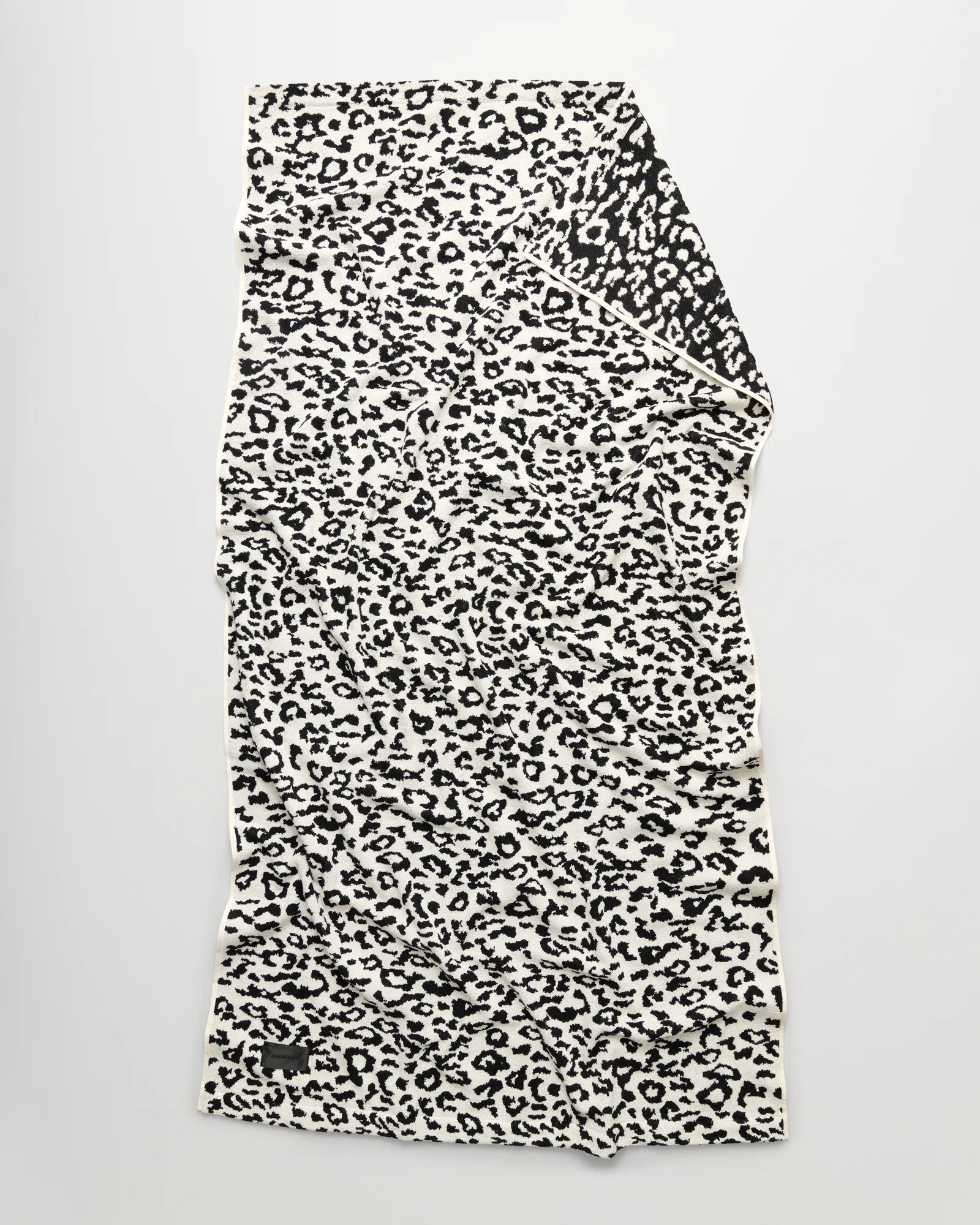 WILD BATH SHEET