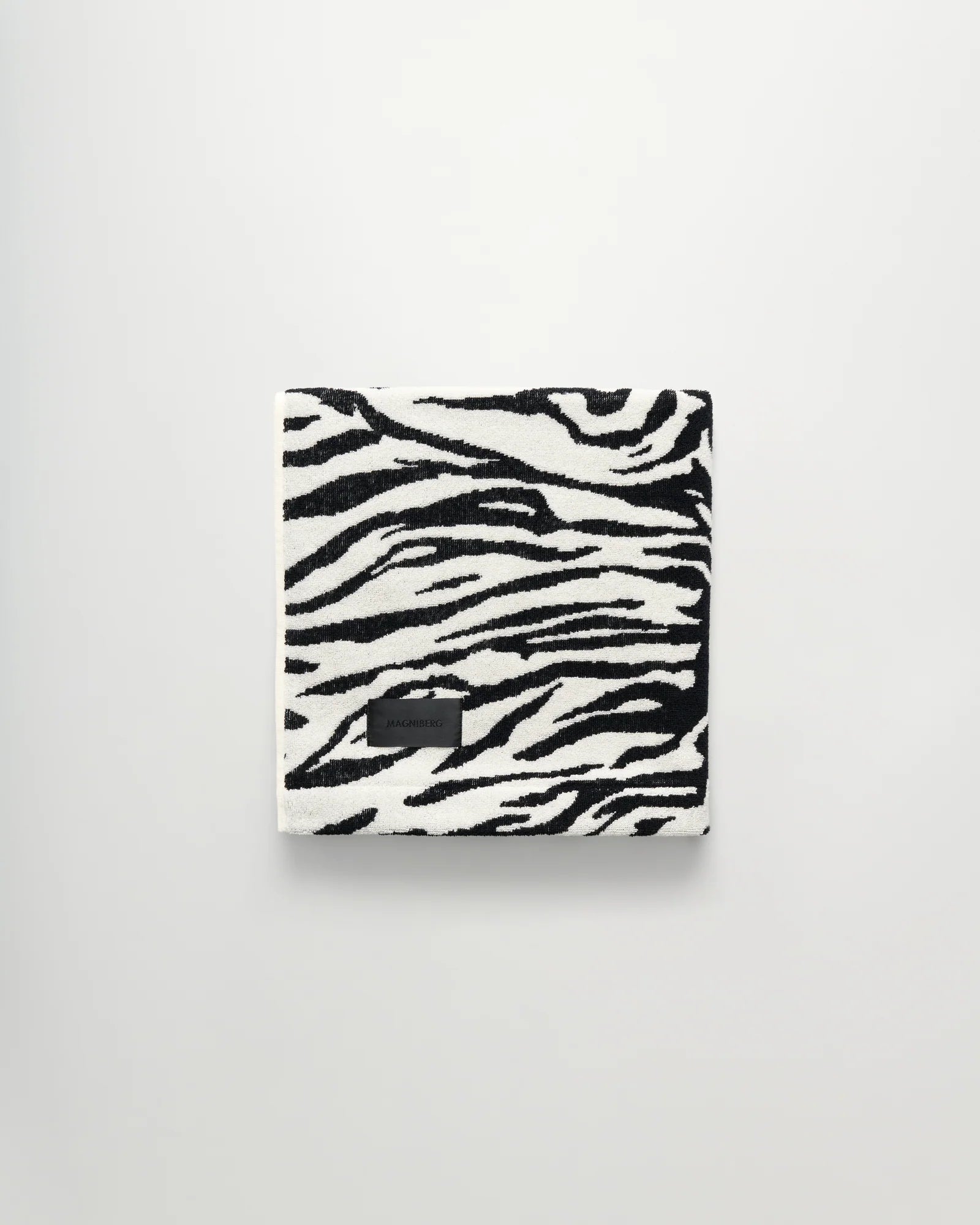 WILD BATH TOWEL