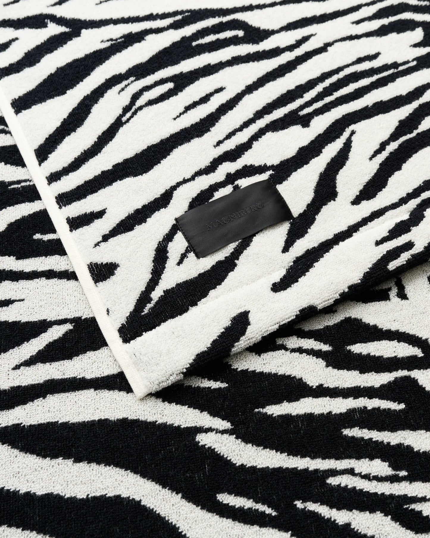 WILD BATH TOWEL