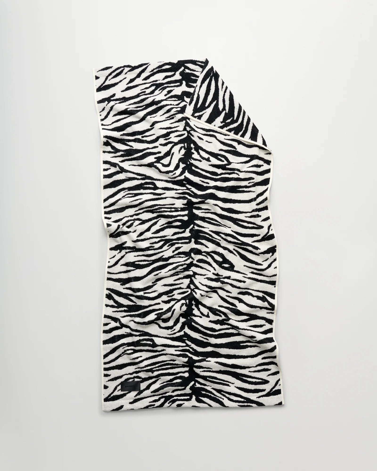 WILD BATH TOWEL