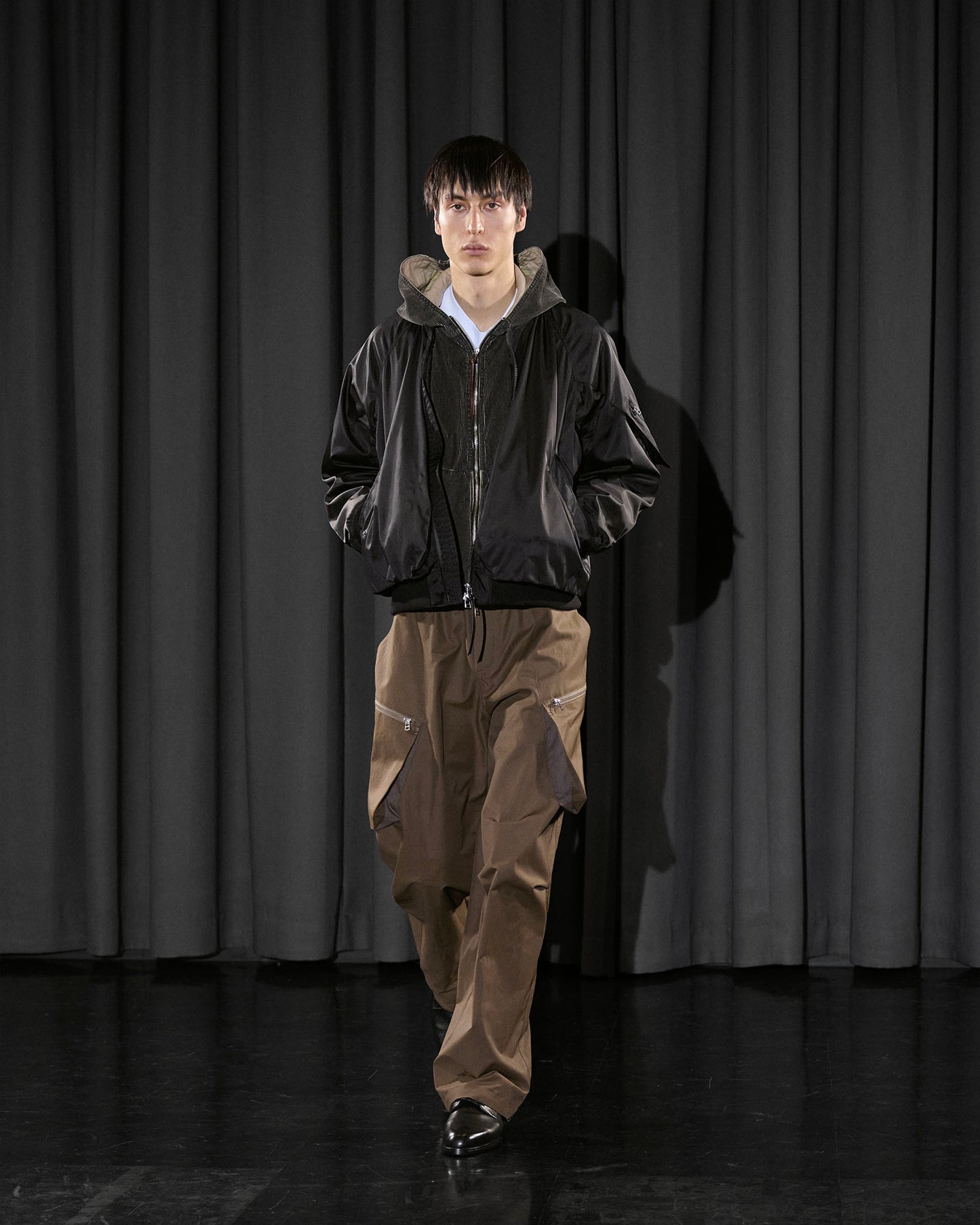 PIGMENT COATED CORDUROY HOODED BLOUSON