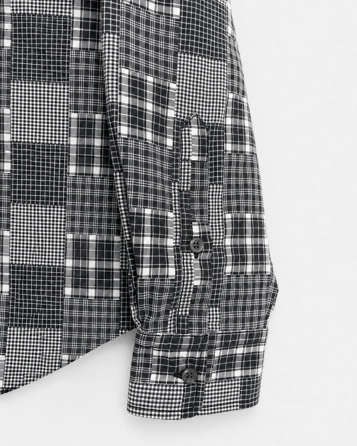 PLAID LONG SLEEVED SHIRT