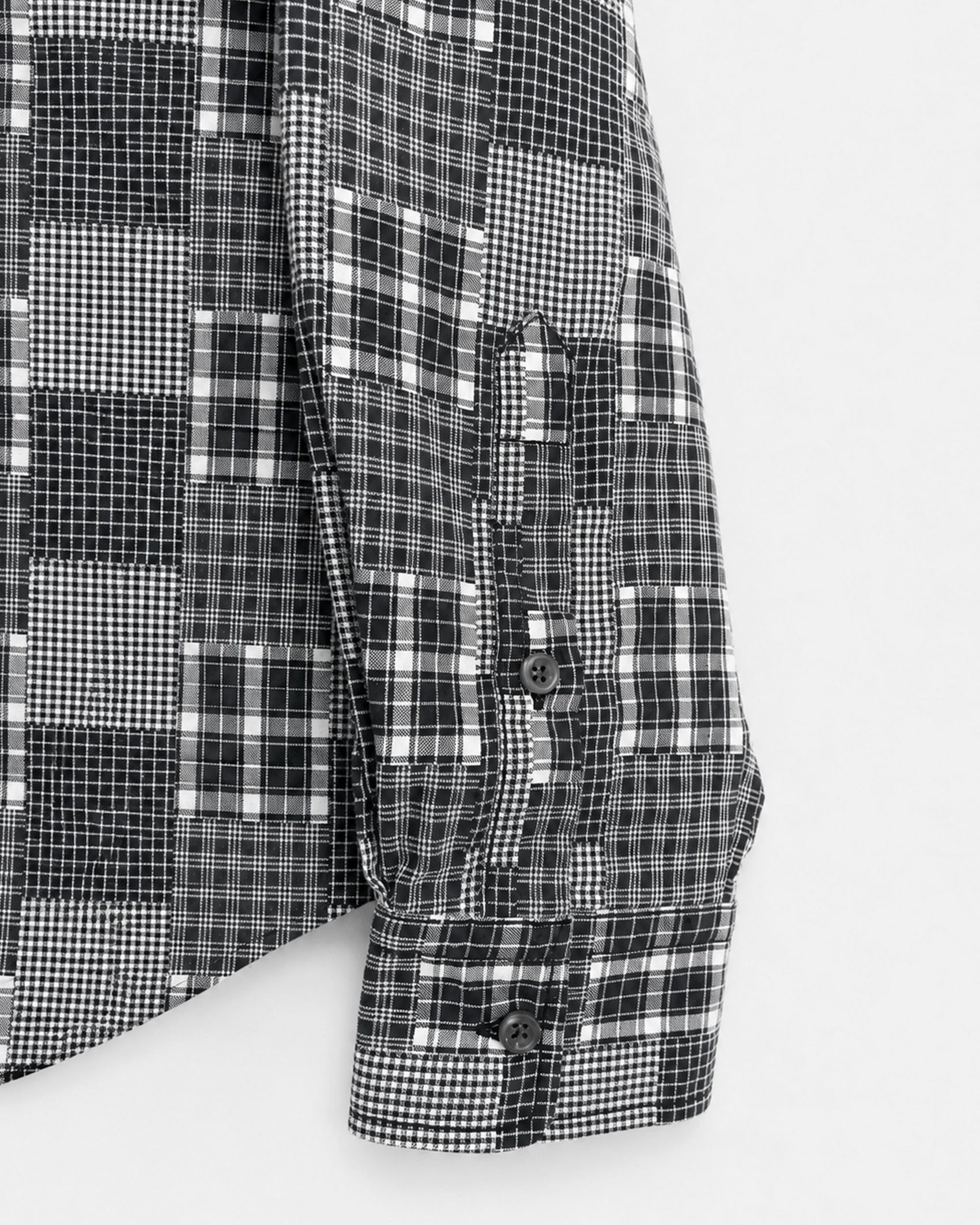 PLAID LONG SLEEVED SHIRT