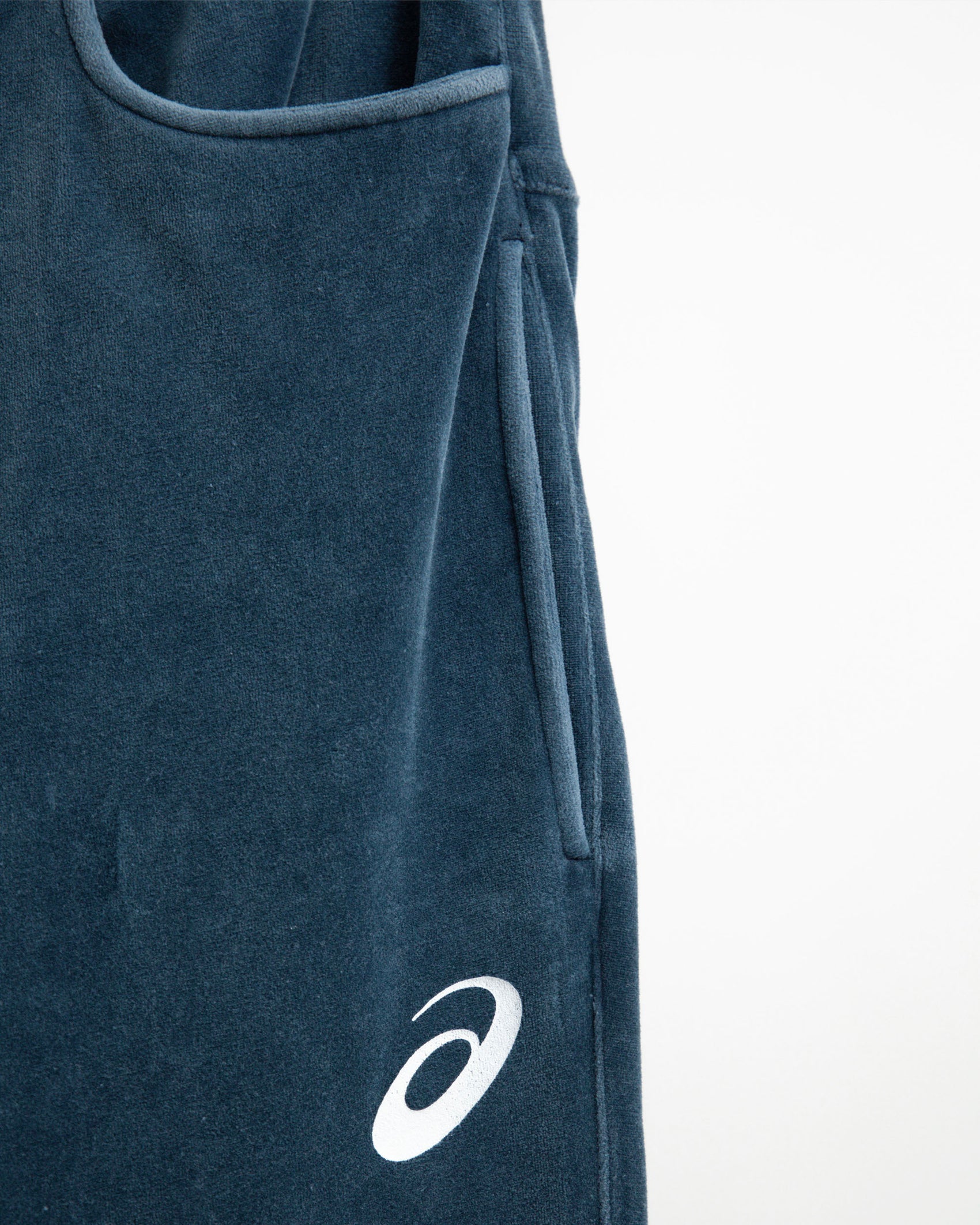 ASICS HIGH WAIST DOUBLE POCKET VINTAGE VELVET TRACK PANTS