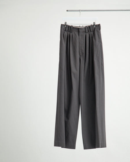 EIGHT TUCK HIGH-WAIST TROUSERS / COTTON
