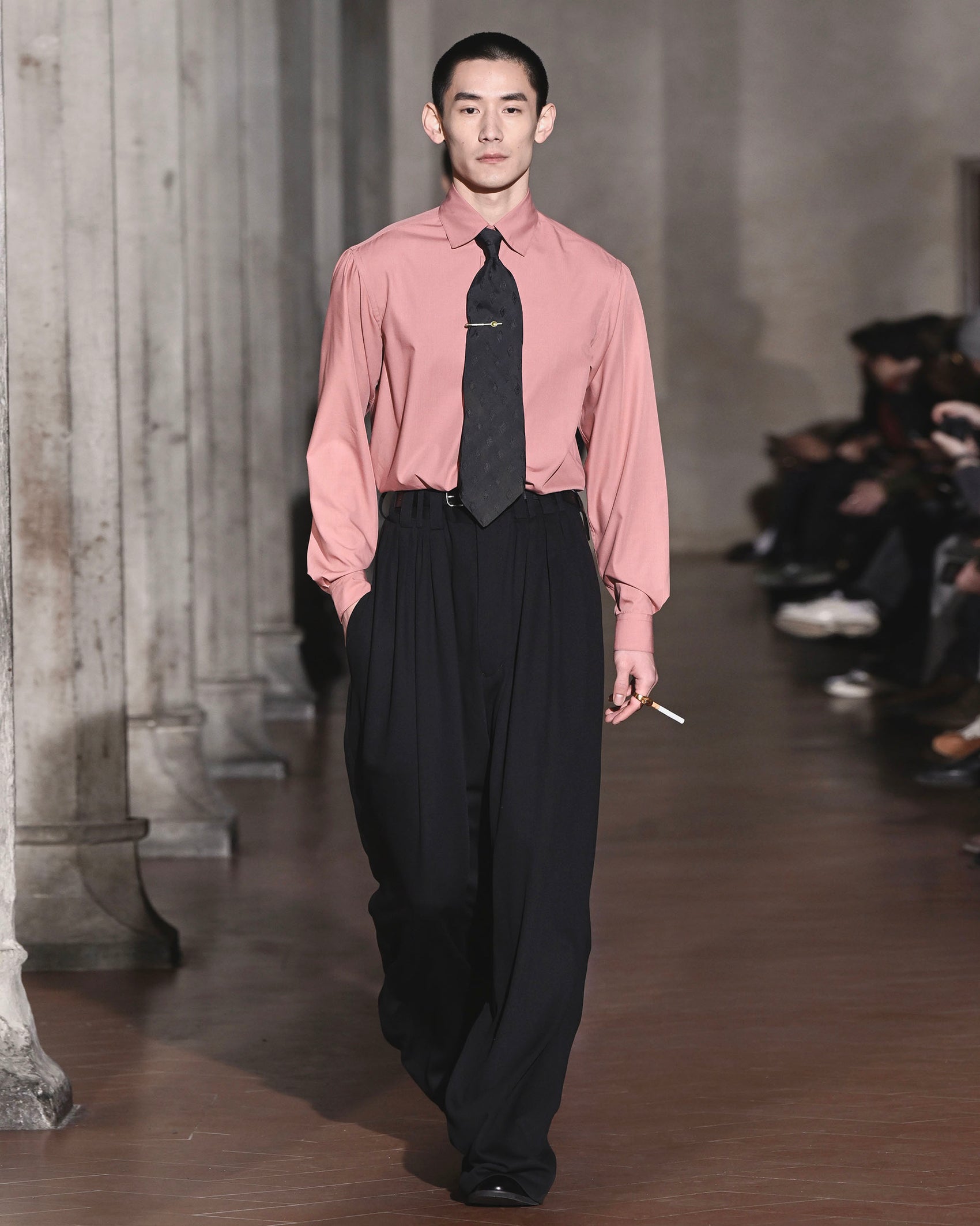 EIGHT TUCK HIGH WEST TROUSERS / WOOL