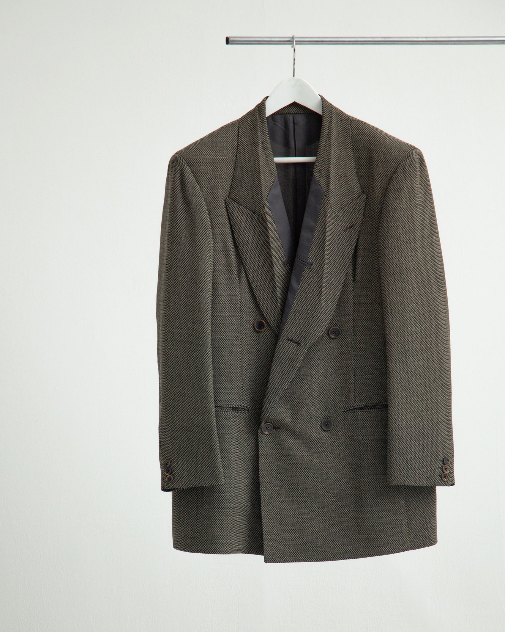INSIDE LAPEL JACKET
