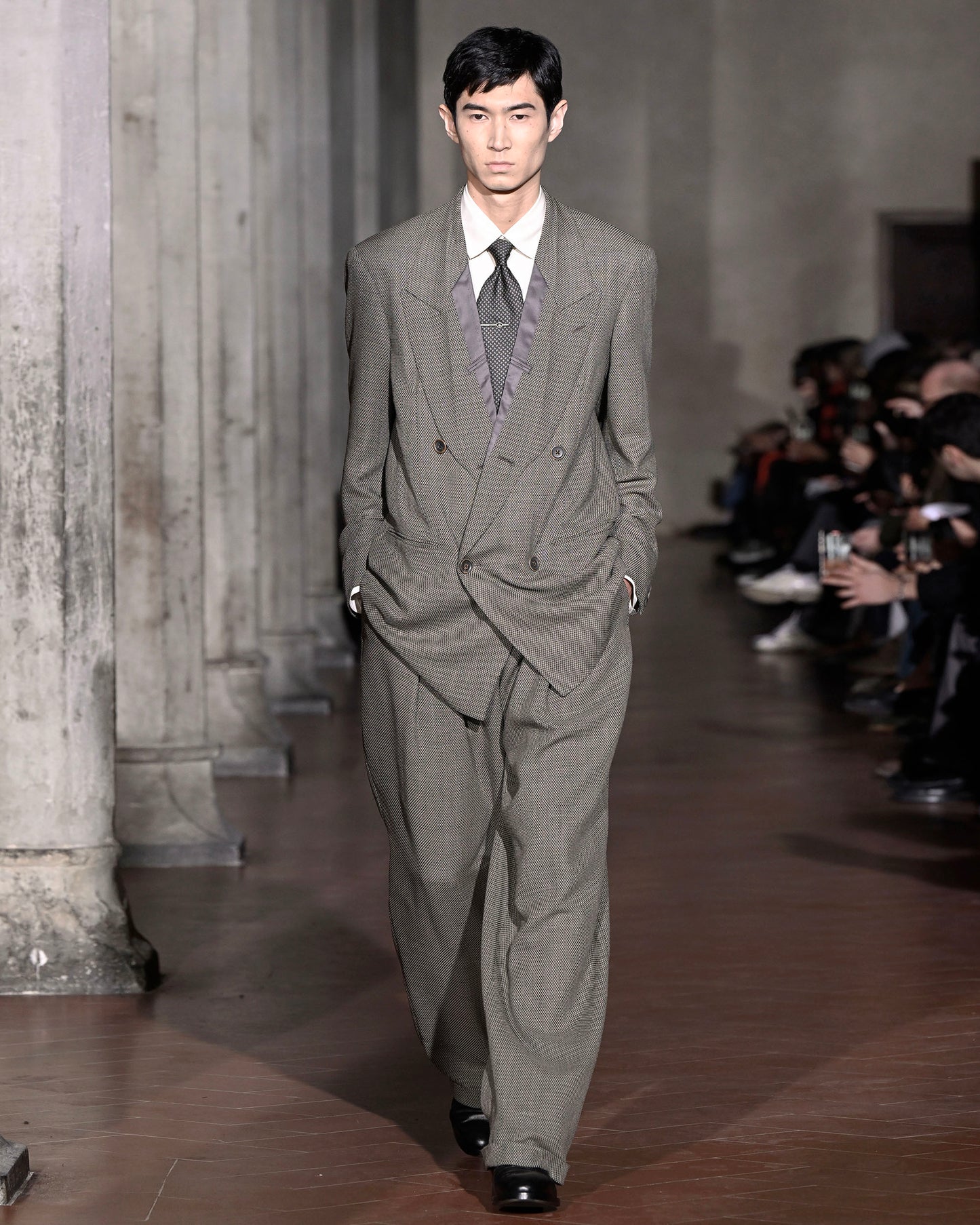 INSIDE LAPEL JACKET