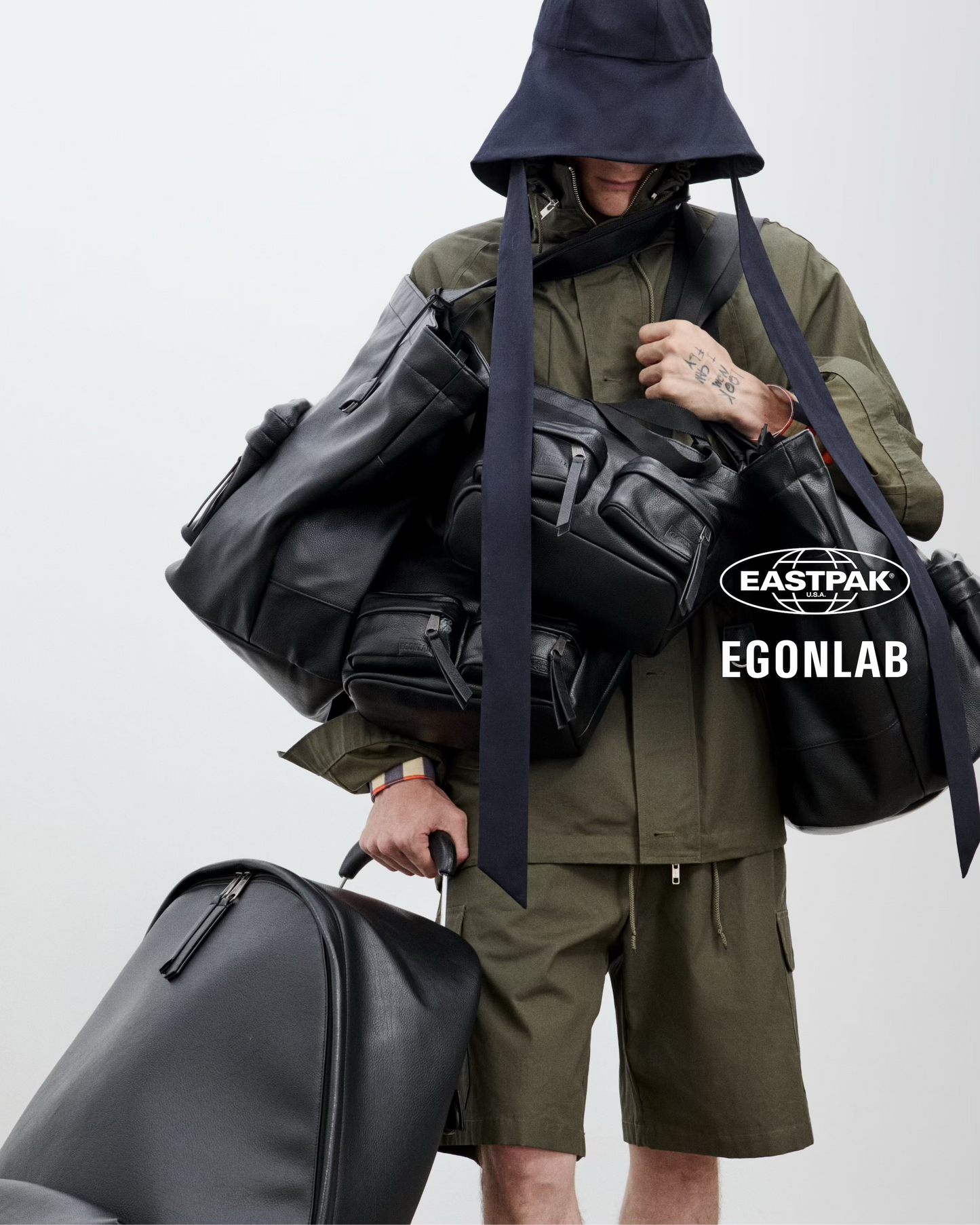 EGON TOTE S