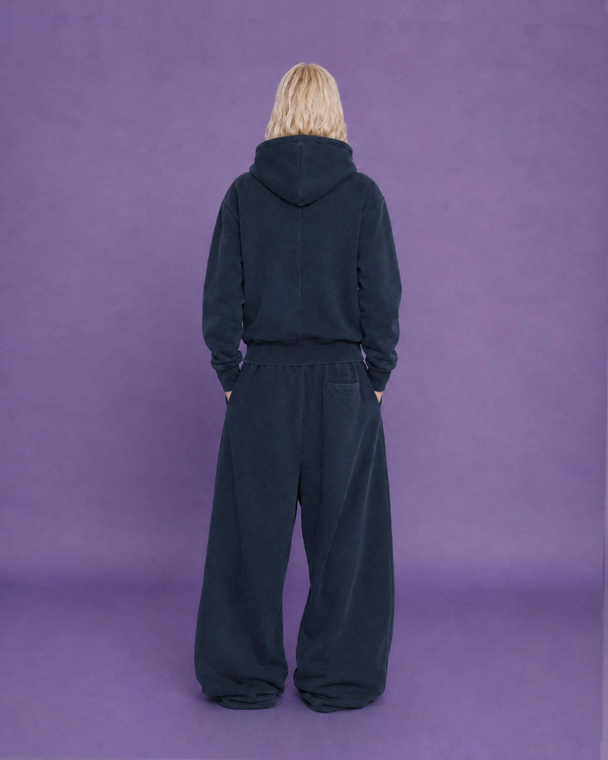 SLIM ZIP UP
